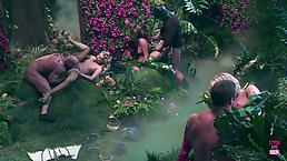 Hot orgy in the Poison Ivy's lair