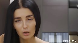 Slender brunette baeb with nice boobs fingers her pussy