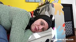 Muslim wife gets spanked and fucked hard by big-dicked husband
