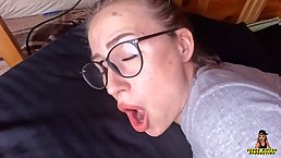 Sexy brunette MILF with glasses gives up the ass
