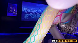 Amateur young babe gets fucked POV in movie theatre