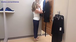 Mature housewife Linda masturbates and cums