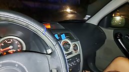 Amateur busty Latina housewife fucks the delivery guy in his car