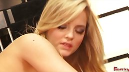 Young blonde with beautiful body Alexis Texas gets her pussy nailed