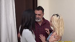 Sexy LAtina babes Bianca Naldy and Barbara Alves have some lesbian fun