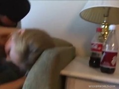 Short haired bitch gets orally pleased by a boyfriend with a very long tongue