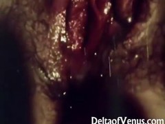 Horny guy fucked his girlfriend's hairy twat until it ended up completely wet and creampied