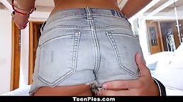 Virgin babe decided to have sex with a handsome guy from her neighborhood, until she gets creampied