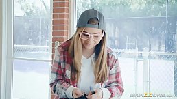 Horny teen had casual sex with a cop because her pussy needed a good fuck