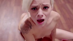 Instead of having a dance rehearsal, petite blonde babe is having a casual sex session