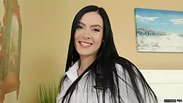 Hot schoolgirl, Marly Brinx wants to turn her lover's sexual fantasies into reality, with her mouth