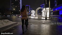 Naked babe, Jeny went out in the snow, because it fels like something very exciting