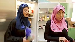 Babe with a head scarf is about to have steamy sex with a handsome, American guy