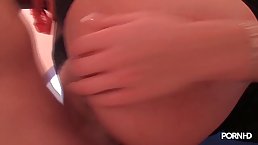 Melissa is doing everything to make her lover cum at least twice all over her face