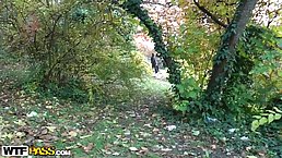 Dark haired milf was sucking a horny stranger’s big dick, while she was in the park