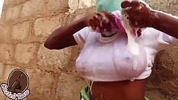 Black guy is using an opportunity to fuck his best friend's wife, until they both cum