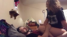Amateur babe is waking up her sleepy boyfriend with her hot wet pussy ready for hard fucking
