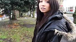 Very cute Asian babe likes to piss in the public park and walk away like nothing happened
