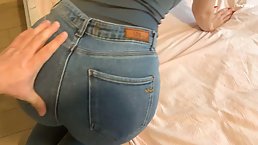 Amateur woman with big boobs is having anal sex with her lover and enjoying it a lot