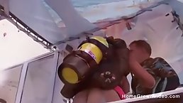 Busty babe is sucking dick and getting fucked while diving, for the first time ever