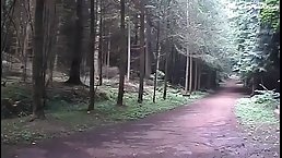 Red haired babe is drilling her pussy with a carrot and moaning from pleasure while cumming