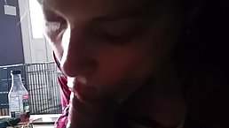 French brunette is smoking while giving a blowjob to her lover because it tastes so good
