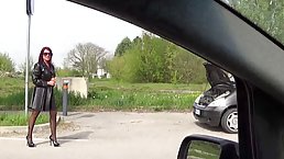 Slutty mature is eagerly sucking a rock hard dick in the car and expecting to get fucked