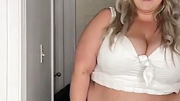 Lush Laurel is being a very naughty girl on cam, because she likes how it feels