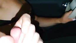 STRONZO LASCIAMI GUIDARE - poi non resiste e mi fa una sega (DIALOGHI IN ITALIANO) Porn Videos - Tube8