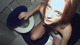 dreckige prostituierte sperma eimer kriegt feine Teen-Hure kirsche starkgefickt