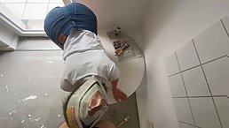 Lovely, amateur lady doesn't mind getting fucked hard, from the back until she gets satisfied