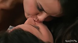 Kobe Lee seduces Dillion Harper into lesbian sex