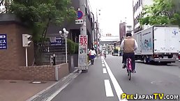 Pissing japanese girls filmed on hidden cam