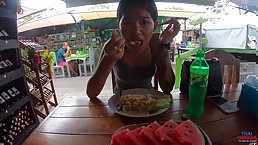 Amateur Thai teen is fed up and ready for sex