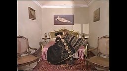 18 century costumed MILF gets fucked in the arse