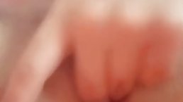 Amateur babe close-up pussy nasturbation