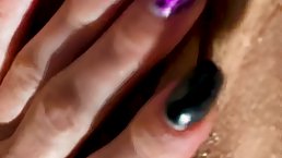 Amateur close up pussy rubbing
