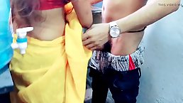 Amateur Indian MILF wearing Sari gets her pussy fucked