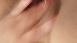 Amateur girl close-up pussy masturbation