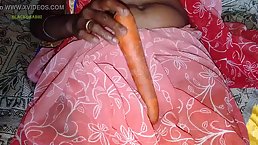 Amateur Indian MILF masturbates with carrot