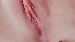 It is a Spa day for a beautiful pussy