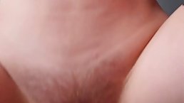 Anateur girl getting orgasm from wallriding a dildo