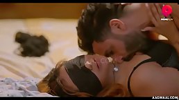 Nadaan S:01 E:01 (Indian erotic movie)