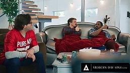 Round ass brunette babe gets interracial double fuck